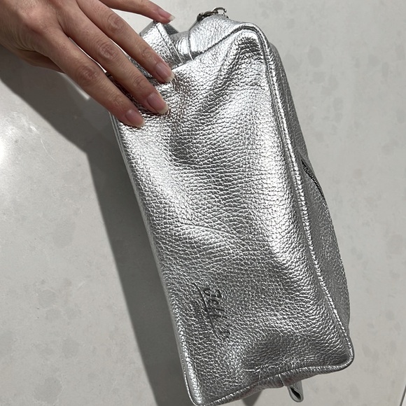 Jeff’s Barbershop 💈 Leather Dopp Kit Bag - Picture 2 of 10